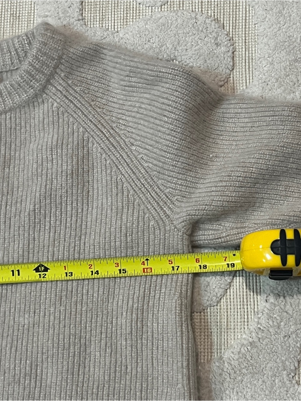 Quince Mongolian Cashmere Fisherman Crewneck Sweater Womens Size Small Beige - Picture 7 of 8